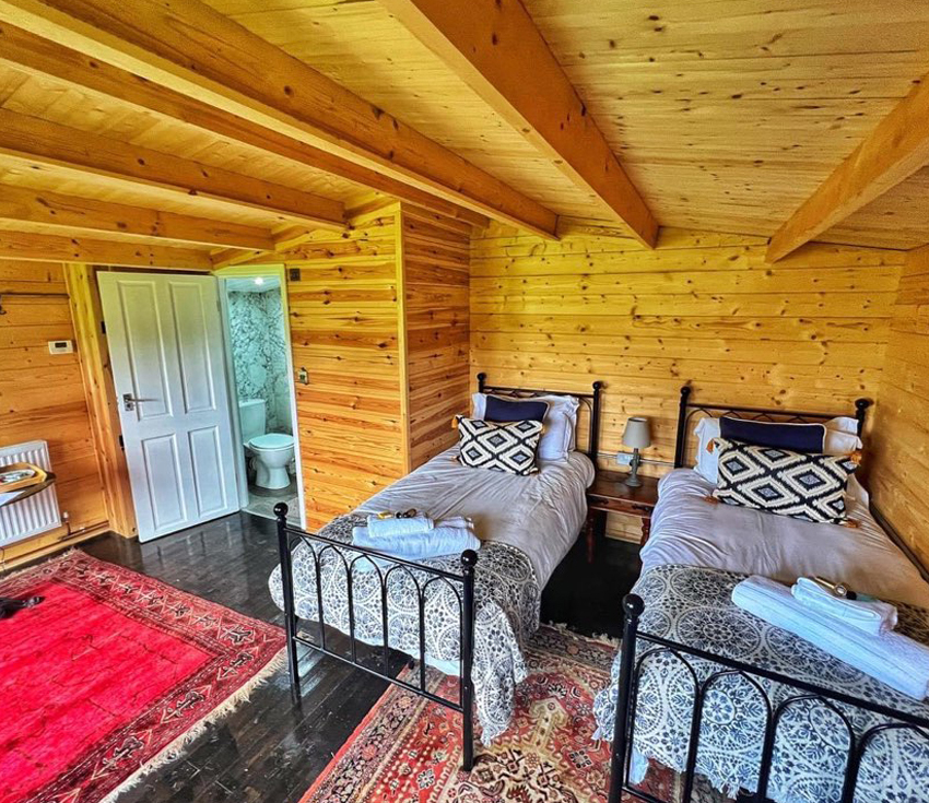 Log Cabins Log Cabins